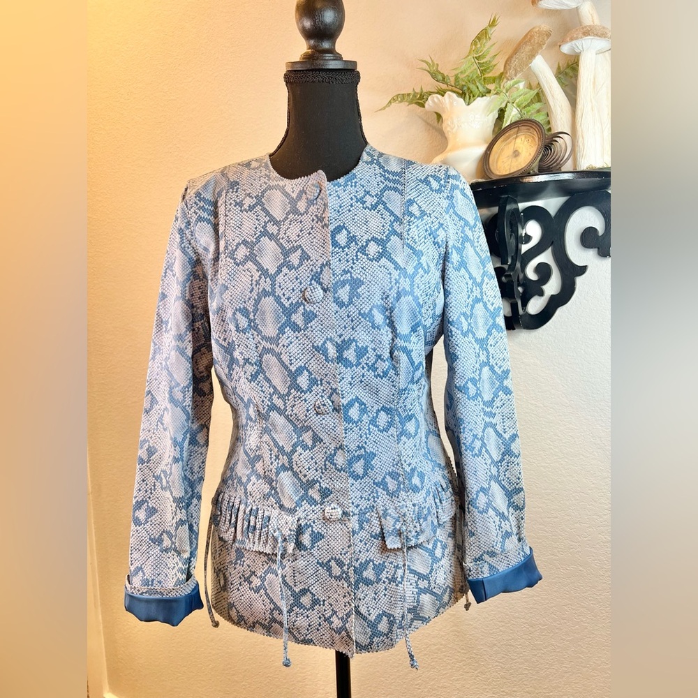 Chi by Falchi Vintage Y2K Blue 100% Leather Snake Print‎ Button Up Jacket Sz S